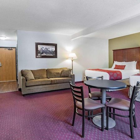 Baymont By Wyndham Bozeman Motel Exterior photo